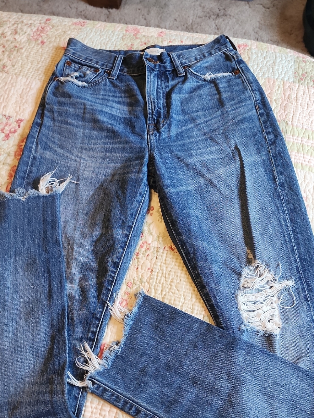 Madewell Distressed Straight-Leg Jeans in Medium Blue
